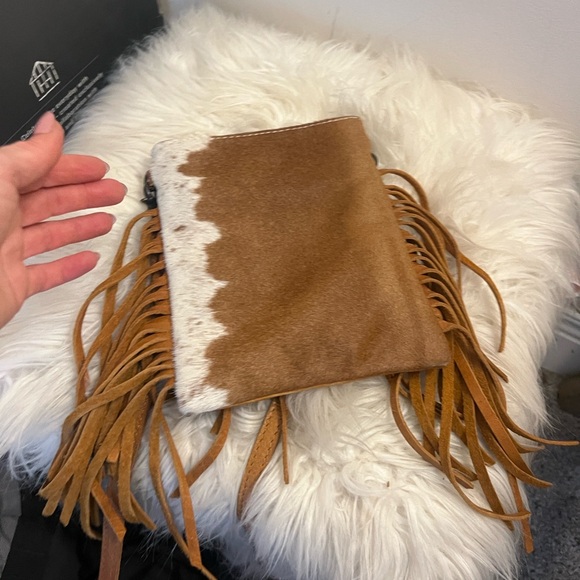 American Darling Tan and White Crossbody Bag with Fringe.  Very good shape! - Picture 4 of 8
